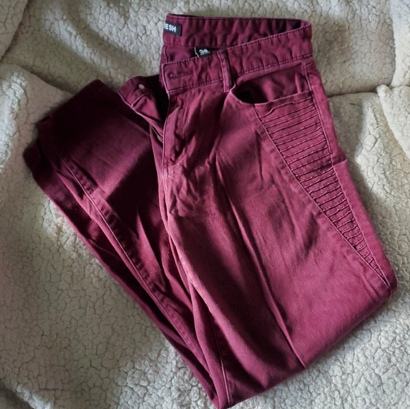 Joe Fresh Burgandy super soft jeans, size 8 - Picture 2 of 3